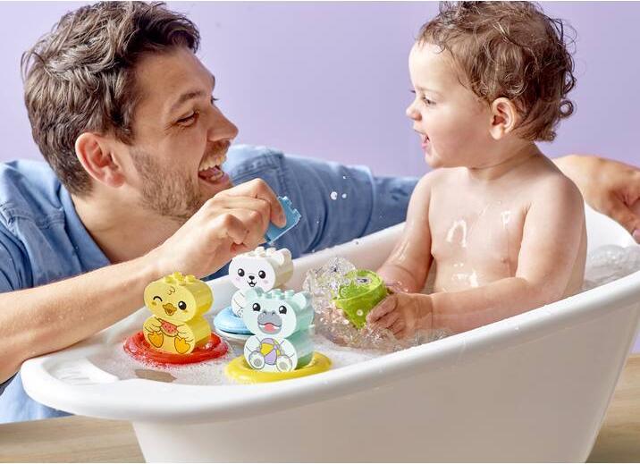 Immagine prodotto LEGO Divertimento nella vasca da bagno: il treno degli animali galleggianti (10965)