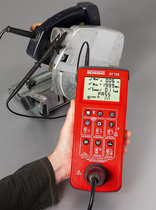 Actual product image Benning ST 725 (CAT II 300V)