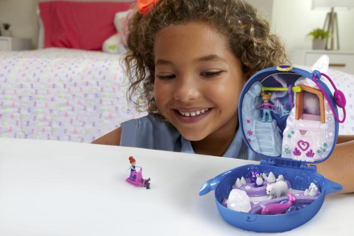 Actual product image Polly Pocket Compact Playcase Arctic Fun