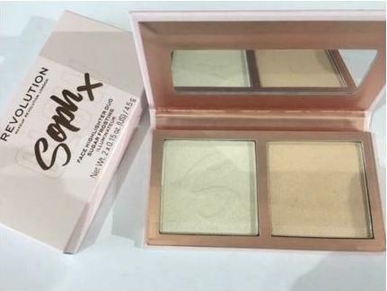 Actual product image Makeup Revolution X Soph Duo Sugar Frosting - Brightener palette 9 g Sugar Frosting (L) (Highlighter)