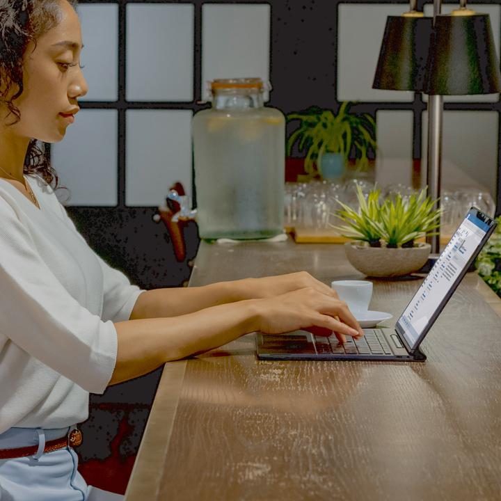 Produktbild HP EliteFolio Snapdragon 8cx (13.50", Qualcomm Kryo 495, 16 GB, 512 GB, DE)