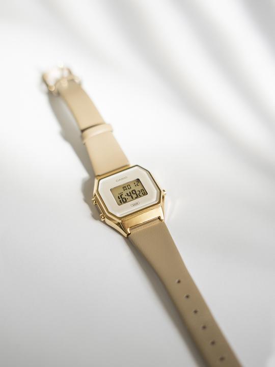 Actual product image Casio LA680WEGL-5EF (Digital watch, 28 mm)