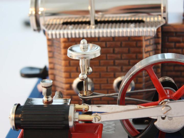 Actual product image Wilesco Steam engine D10