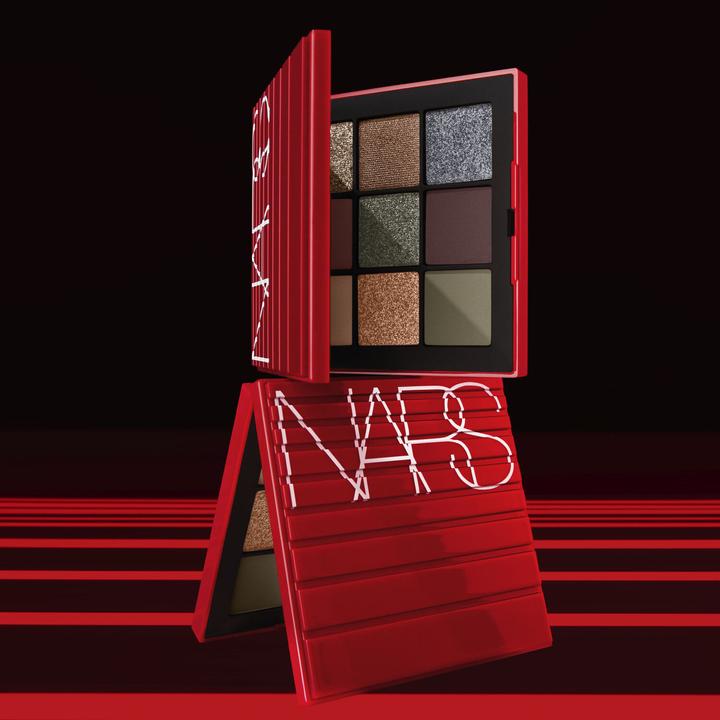 Actual product image NARS Cosmetics Climax (Matte mauve brown, Mat beige, Shimmering champagne, Metallic copper, Antique pewter, Shimmering deep brown, Mat khaki, Matte rich brown, Shimmering slate blue)