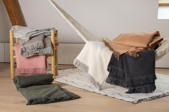 Produktbild David Fussenegger Fussenegger UNI-Designer Kuscheldecken - MIT FRANSEN 150/200cm filz nosette