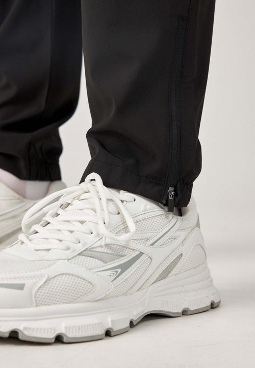Actual product image Snocks Active Woven Jogger Herren (XL)
