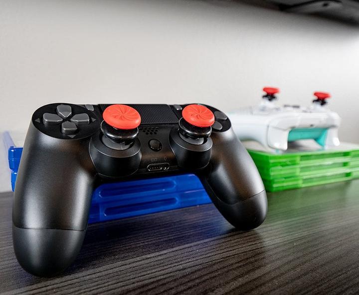 Produktbild SteelSeries FPS Freek Inferno (PS5, PS4)
