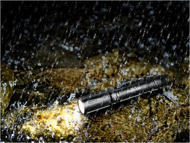 Immagine prodotto Fenix Torcia LED E20 V2.0 (12.70 cm, 350 lm)