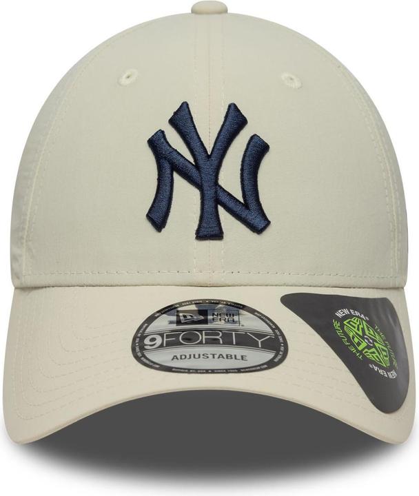 Produktbild New Era 9Forty Strapback Cap - Nylon New York Yankees Beige