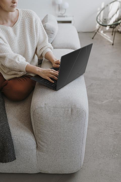 Immagine prodotto ASUS Zenbook 14 (14", AMD Ryzen AI 7 350, 32 GB, 1000 GB, DE)