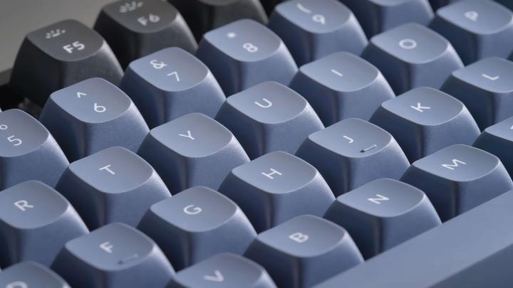 Actual product image Keychron K8 Pro (US, Cable, Wireless)
