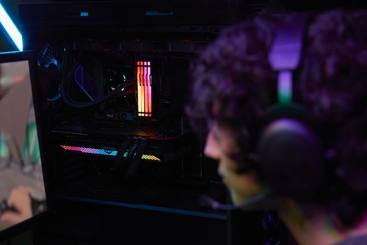 Produktbild Kingston FURY Beast RGB (2 x 32GB, 5200 MHz, DDR5-RAM, DIMM)