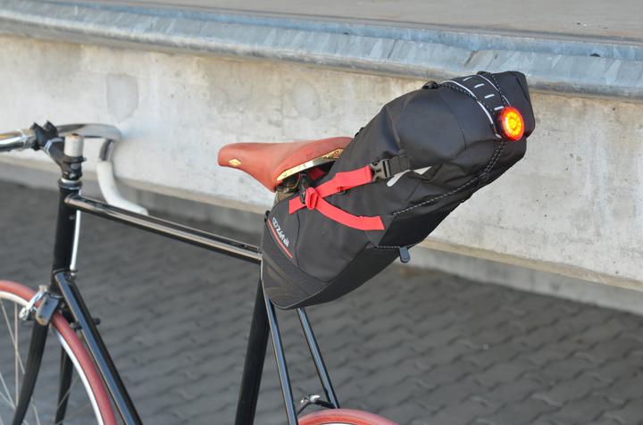 Actual product image Zefal Z-Adventure R11 (11 l, Saddle bag)