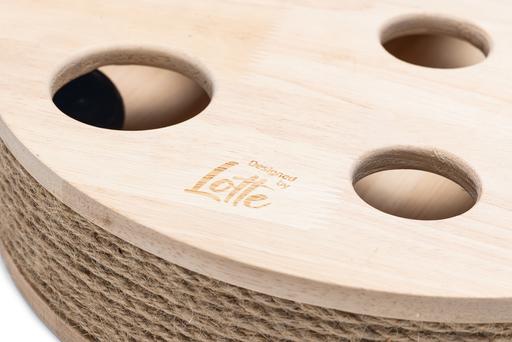 Productafbeelding Designed by Lotte Raya kattenspeeltje (Speelgoed met kattenkruid)
