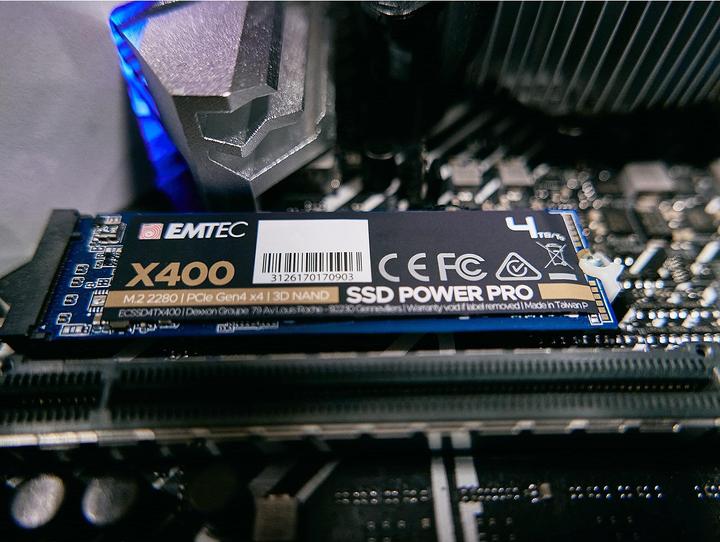 Produktbild Emtec SSD 3D NAND Phison SATAIII X400 (1000 GB, M.2 2280)