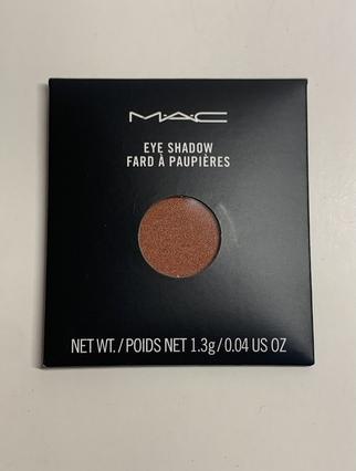 Actual product image MAC Cosmetics Eye Shadow / Pro Palette Refill Pan (Deep Damson)