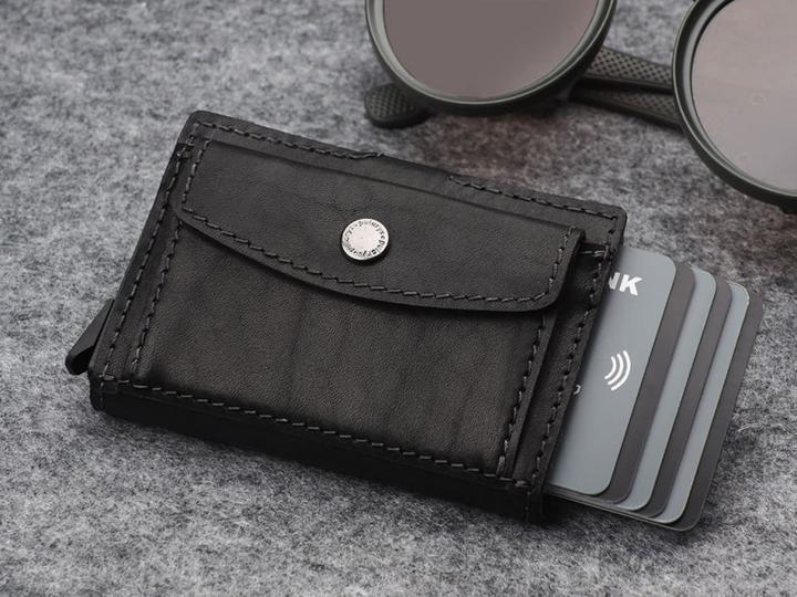 Actual product image Pularys Wallet HIKER MAX credit card holder