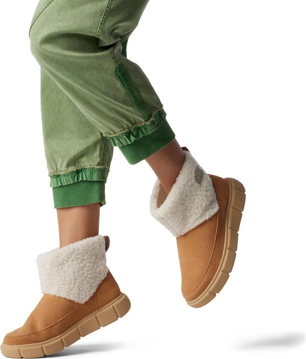 Actual product image Sorel Women's Explorer III Slip-On Cozy Waterproof (39)