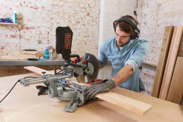 Produktbild Black & Decker BLACK&DECKER BES700-QS