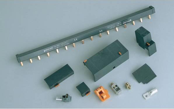 Immagine prodotto Schneider Electric SE 19095 Morsetti per gabbie di conduttori in alluminio (4 pz.) (Vari)