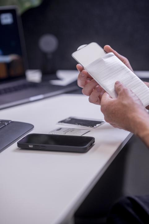 Produktbild Sp Connect Glass Screen Protector (1 Stück, Apple iPhone 14)
