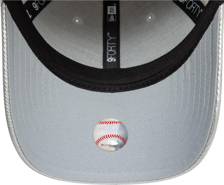 Produktbild New Era 9Forty Damen Cap - METALLIC DENIM NY Yankees silber