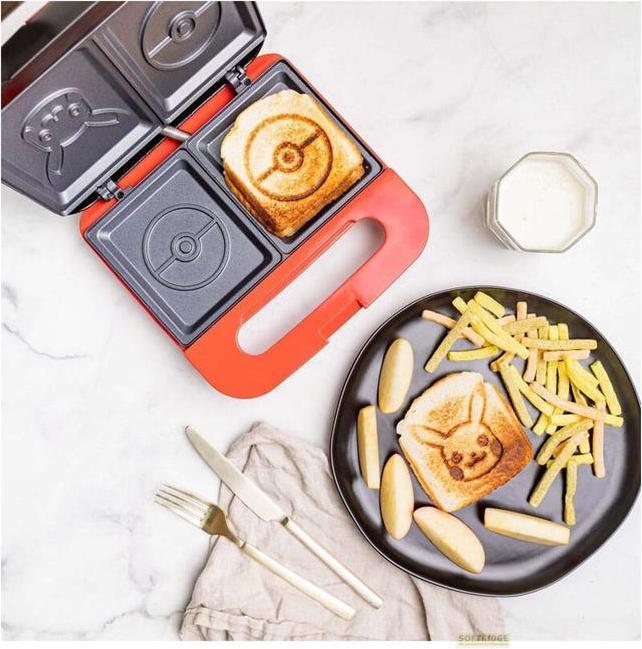Immagine prodotto Uncanny Brands POKEMON - Pokeball - Apparecchio a panino Panini