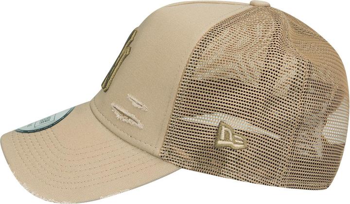 Actual product image New Era Mesh Trucker Cap DISTRESSED New York Yankees camel