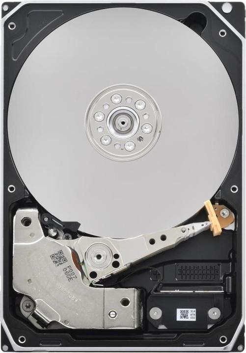 Actual product image Toshiba MG09 (16 TB, 3.5", CMR)
