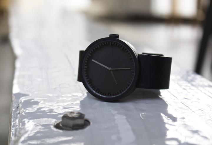 Produktbild Leff Amsterdam Tube D (Analoguhr, 42 mm)