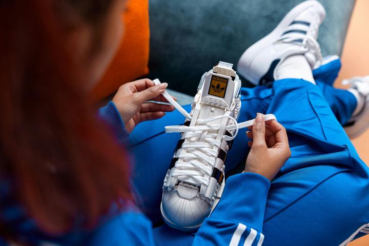 Productafbeelding LEGO Adidas Originals Superstar (10282, LEGO Icons)
