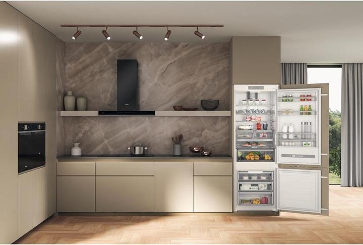 Actual product image Whirlpool REFRIGERATOR BI SP40 812 EU 2 WHP (400 l)