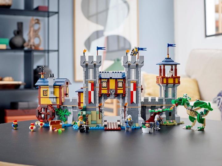 Immagine prodotto LEGO Castello medievale (31120, LEGO Creator 3-in-1, Set LEGO rari)