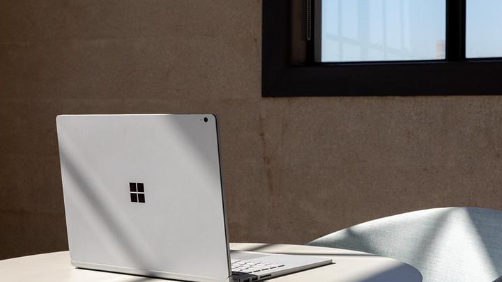 Produktbild Microsoft Surface Book 3 (15", Intel Core i7-1065G7, 32 GB, 512 GB, DE)