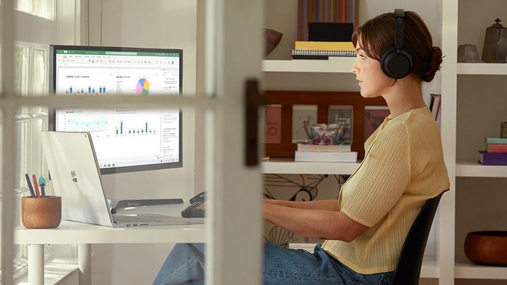 Produktbild Microsoft Surface Book 3 (15", Intel Core i7-1065G7, 32 GB, 512 GB, DE)