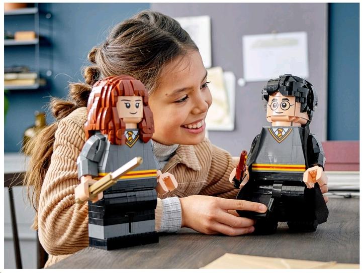 Image du produit LEGO Harry Potter & Hermine Granger (76393, LEGO Harry Potter, LEGO difficiles à trouver)
