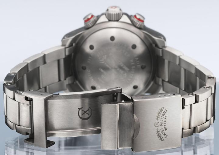 Actual product image Swiss Military 20'000 Feet (Chronograph, Analogue wristwatch, Swiss made, 46 mm)
