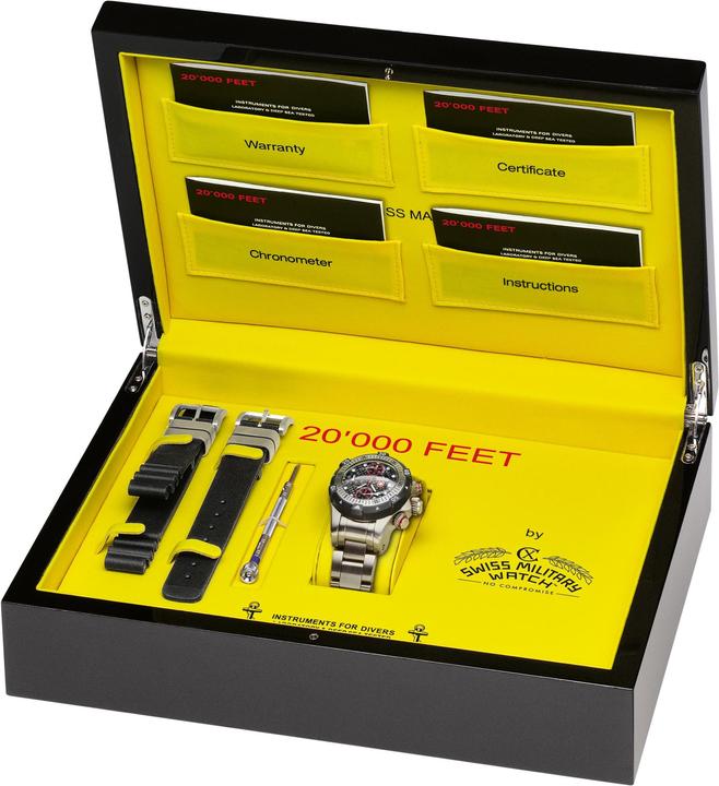 Actual product image Swiss Military 20'000 Feet (Chronograph, Analogue wristwatch, Swiss made, 46 mm)