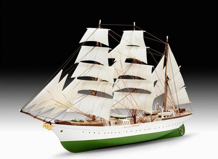 Actual product image Revell Gorch Fock