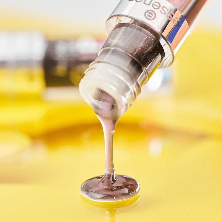 Immagine prodotto essence olio per labbra hydra kiss (05 Mistero di mezzanotte)