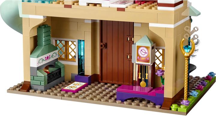 Image du produit LEGO Célébration du château d'Arendelle (41068, LEGO Disney)