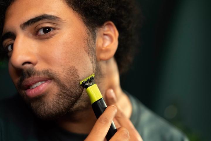 Immagine prodotto Philips OneBlade 360 con connettività Face