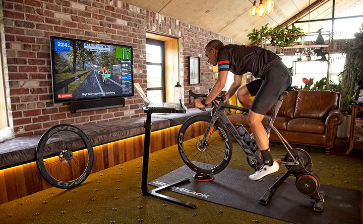 Immagine prodotto JetBlack VOLT Quiet Smart Indoor Bike Trainer