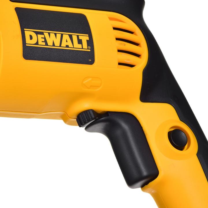 Actual product image DeWalt 650W 13mm percussion drill keyless chuck (Electrical connection)