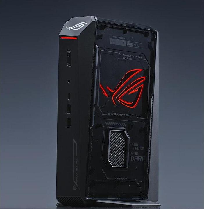 Immagine prodotto ASUS NUC 15 ROG Jean Canyon (Intel Core Ultra 9 275HX, 32 GB, 2000 GB, GeForce RTX 5080)