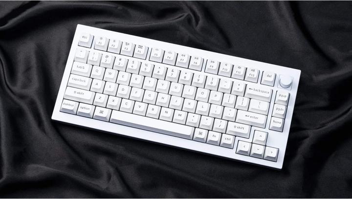 Actual product image Keychron Q1 Pro (US, Cable)