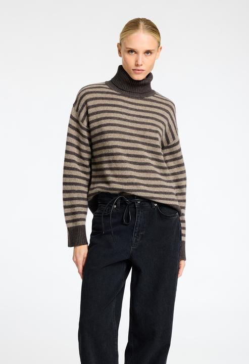 Actual product image Selected Femme Knitted turtleneck jumper (M)
