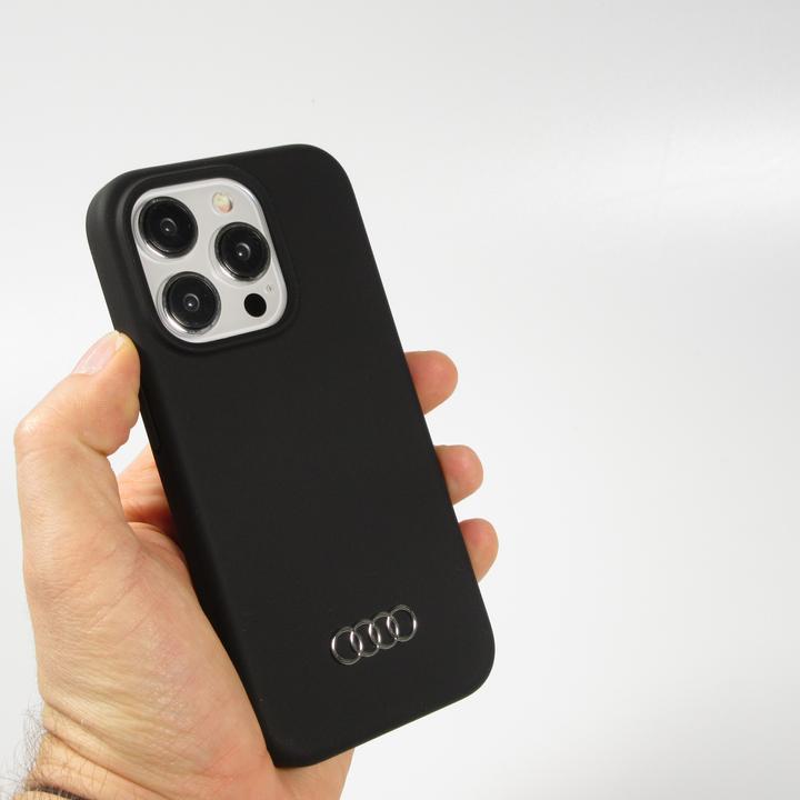 Image du produit Audi Etui silicone iPhone 15 Pro Max 6.7" czarny/black hardcase AU-LSRIP15PM-Q3/D1-BK (Apple iPhone 15 Pro Max)