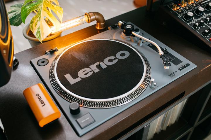 Image du produit Lenco TTA-5IN1 (Nettoyage du tourne-disque)