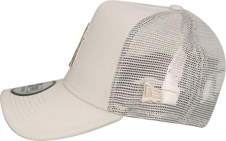 Actual product image New Era A-Frame Trucker Cap - New York Yankees beige tonal